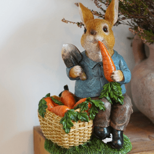 Figurină Decorativă „Hungry Rabbit” din Rășină, Ornament pentru Grădină sau Cas